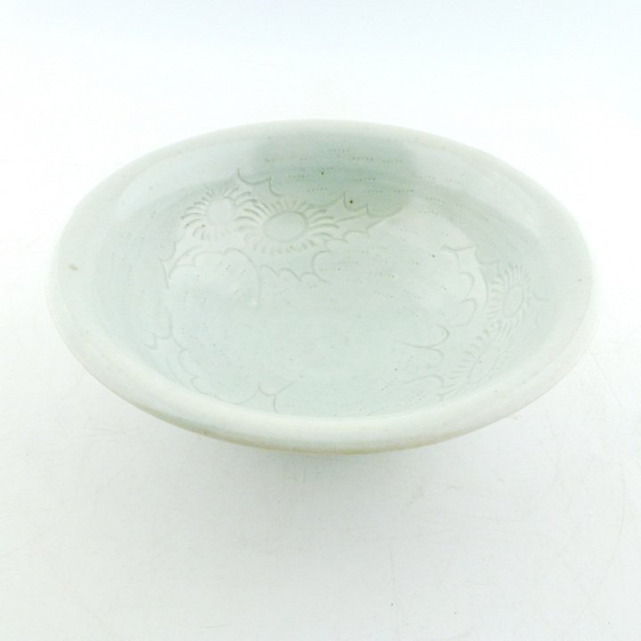 Sgraffito dish
