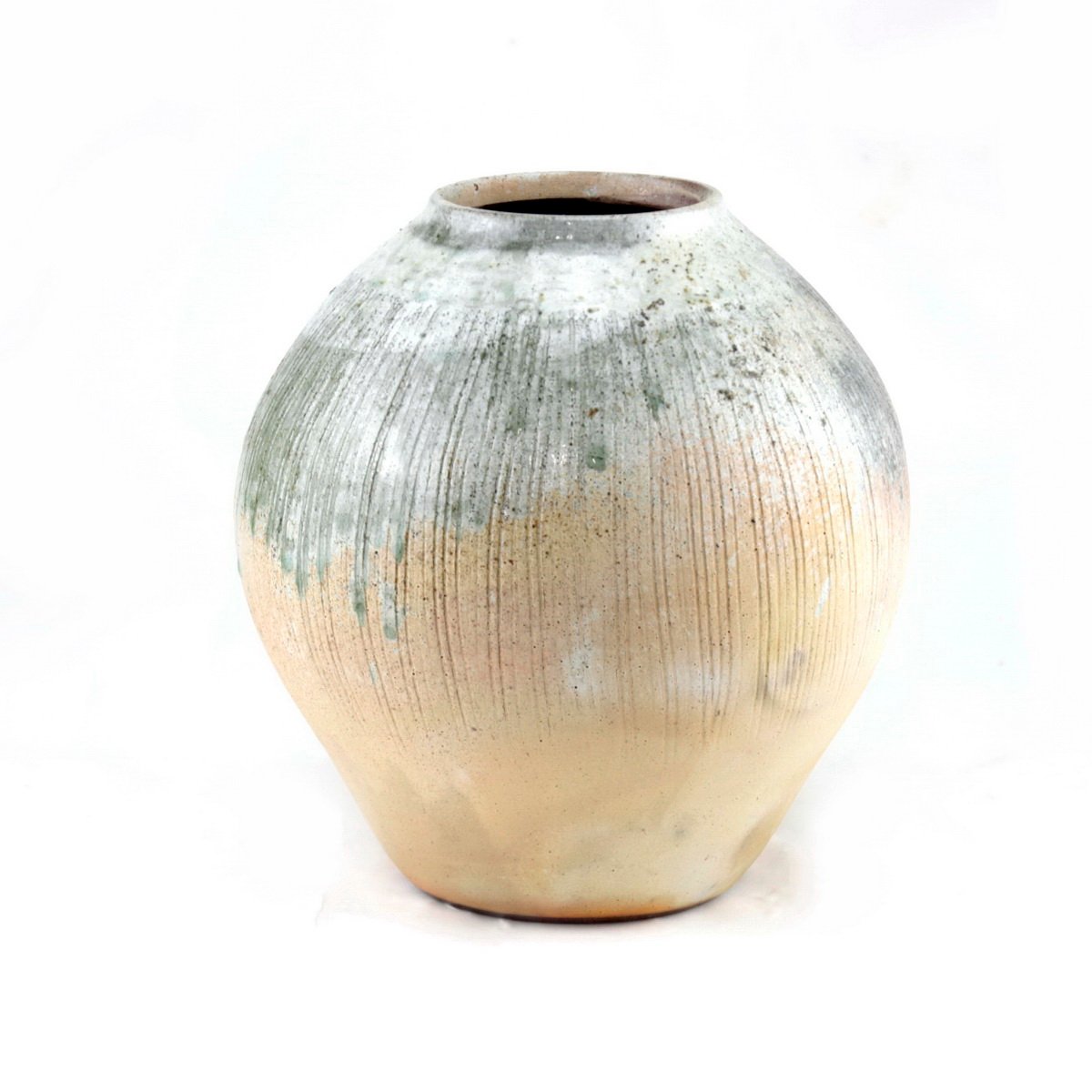 Bulbous stoneware pot