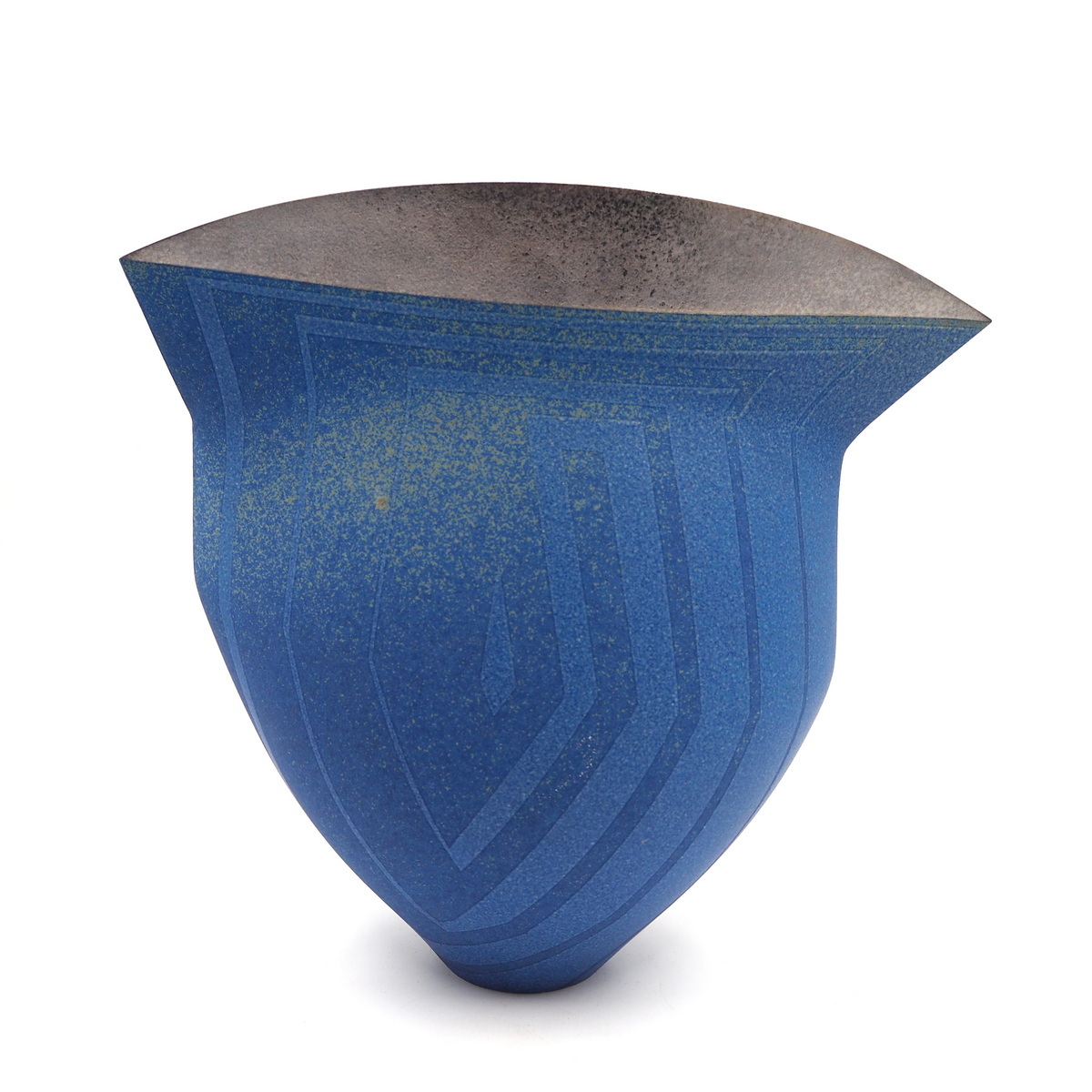 Large Triform Vessel