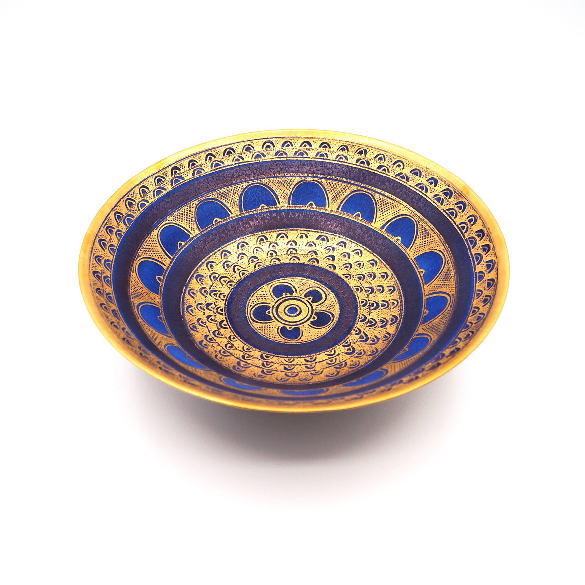 Porcelain Pedestal Bowl