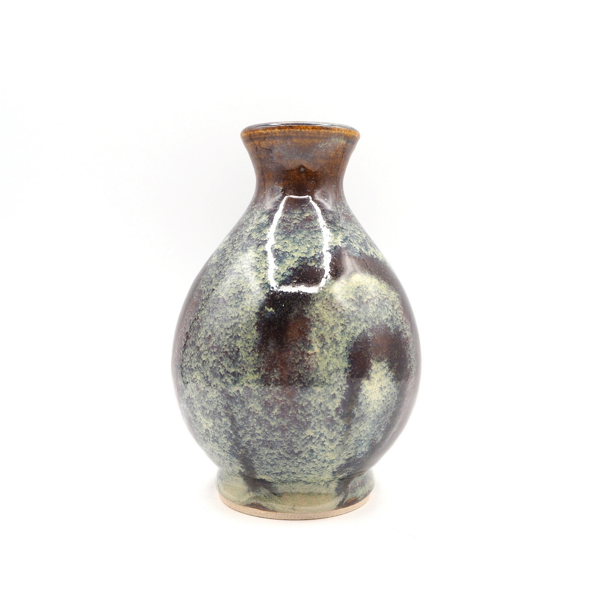 Footed bottle