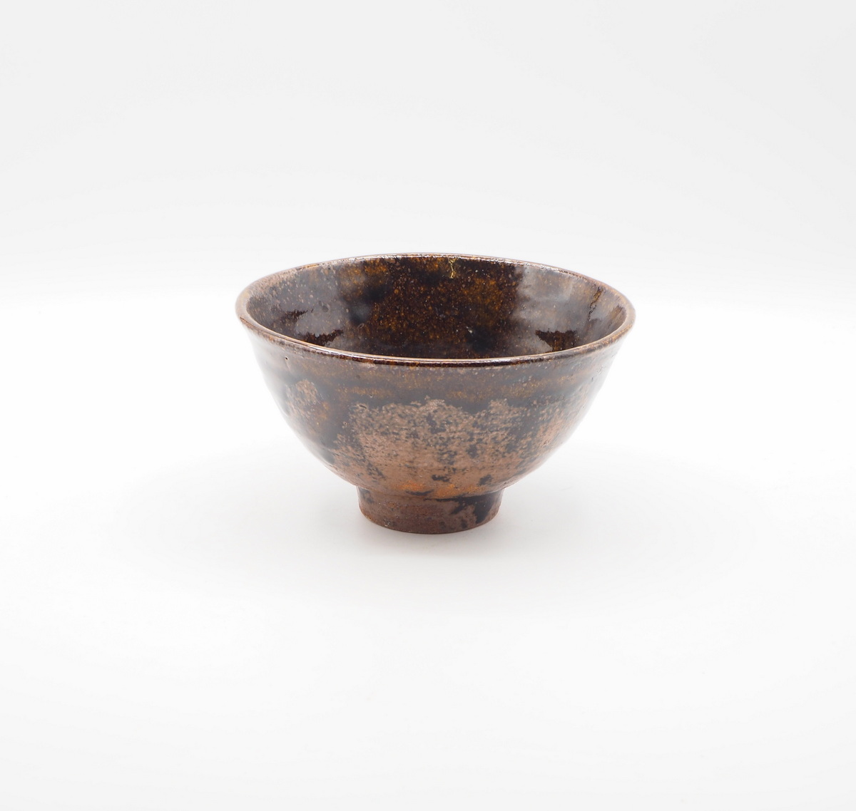 Footed bowl
